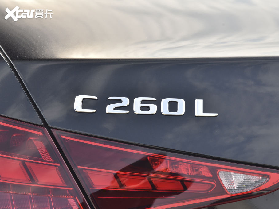 2022YC Ŀ C 260 L