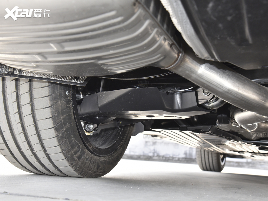 2022YC Ŀ C 260 L