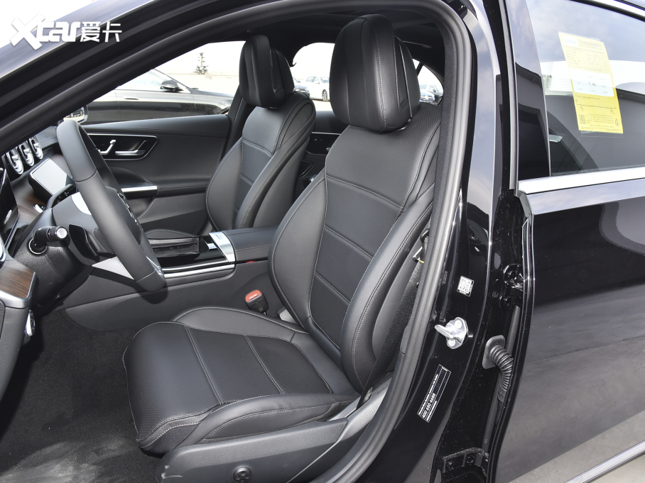 2022YC Ŀ C 260 L