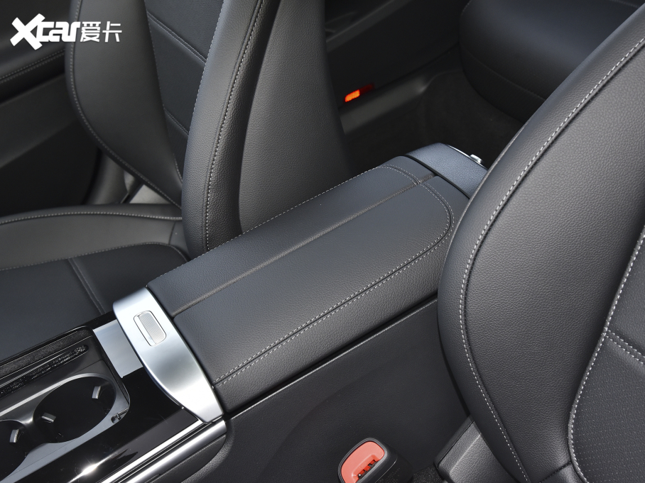 2022YC(j) Ŀ C 260 L