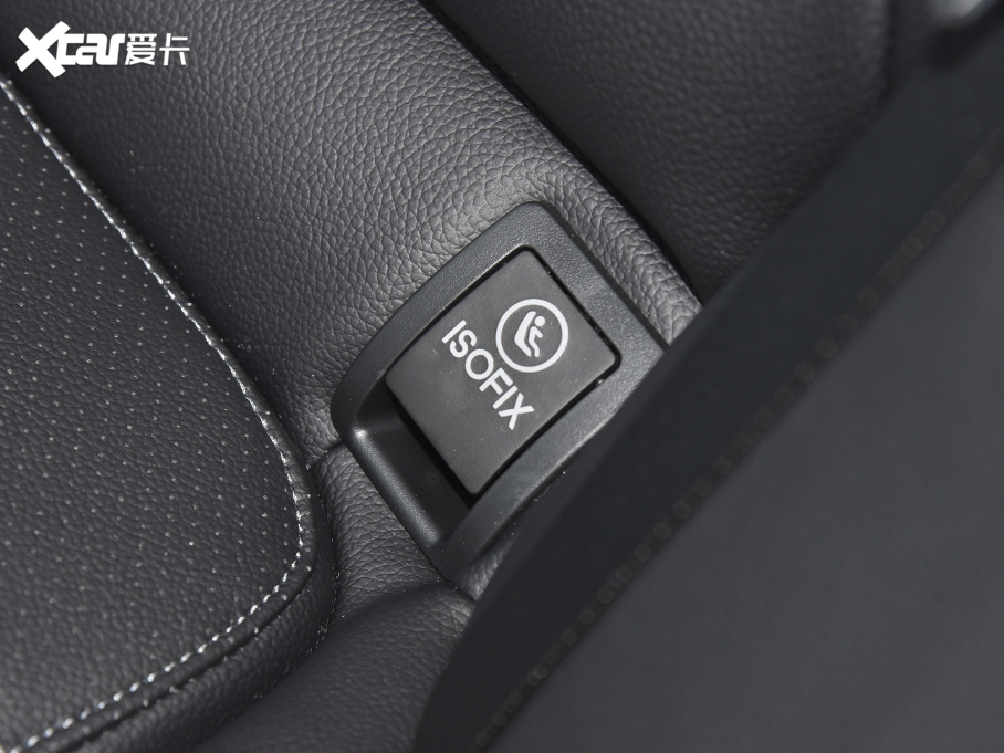 2022YC Ŀ C 260 L