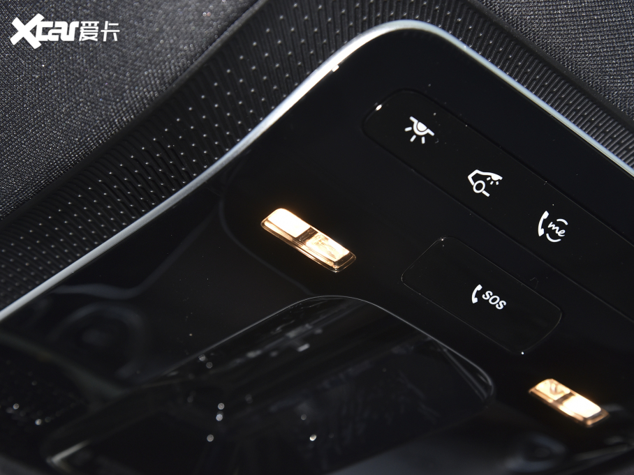 2022YC Ŀ C 260 L