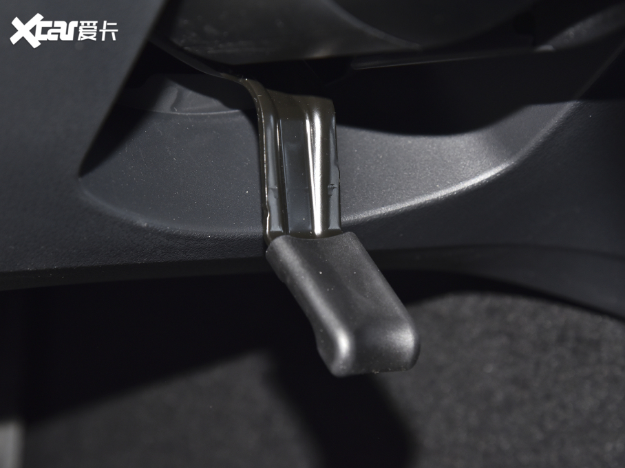 2022YC(j) Ŀ C 260 L