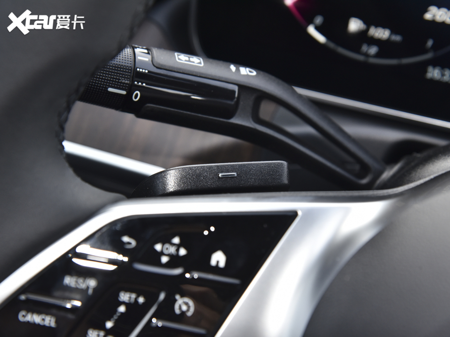 2022YC Ŀ C 260 L