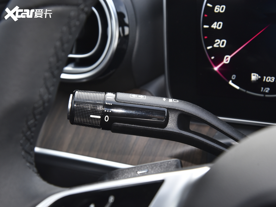 2022YC(j) Ŀ C 260 L