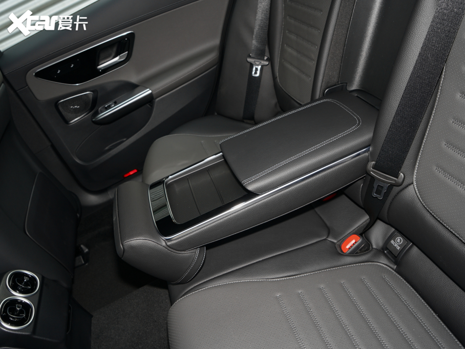 2022YC Ŀ C 200 L \Ӱ