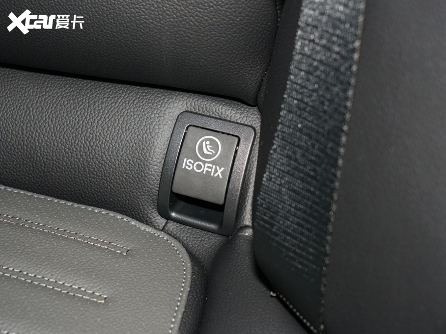 2022��YC�� �Ŀ� C 200 L �\�Ӱ�