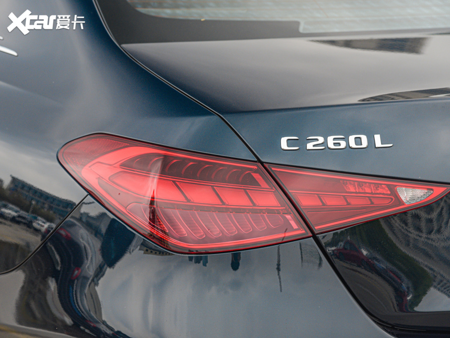 2022YC Ŀ C 260 L ҹ\Ӱ