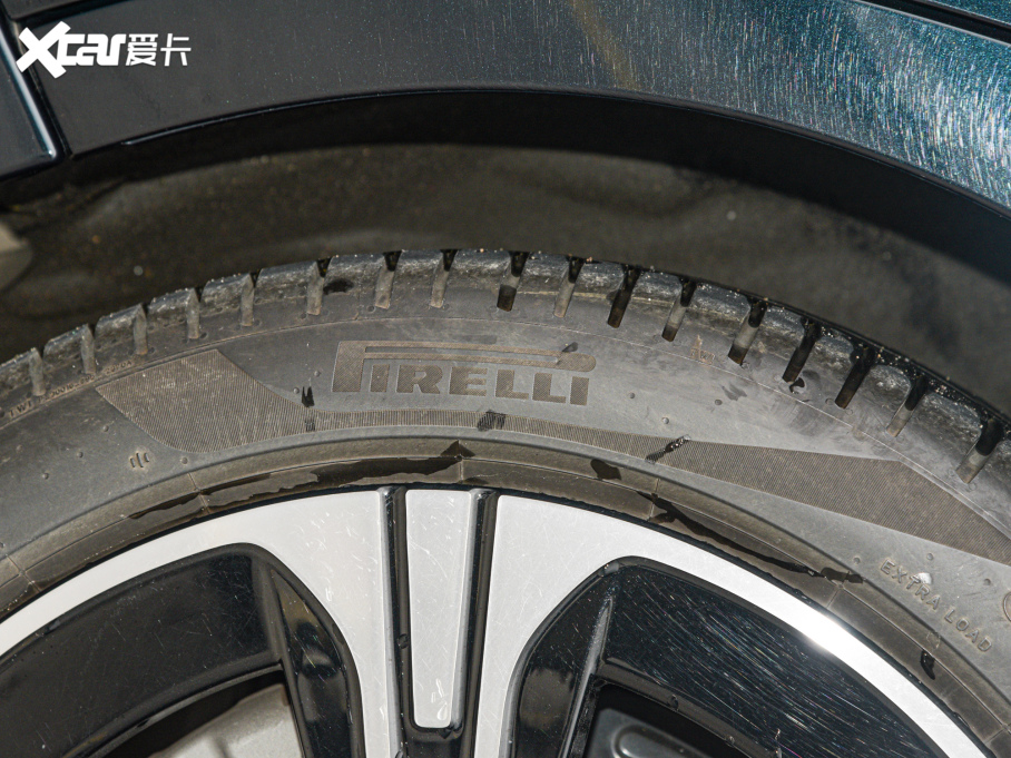 2022YC Ŀ C 260 L ҹ\Ӱ