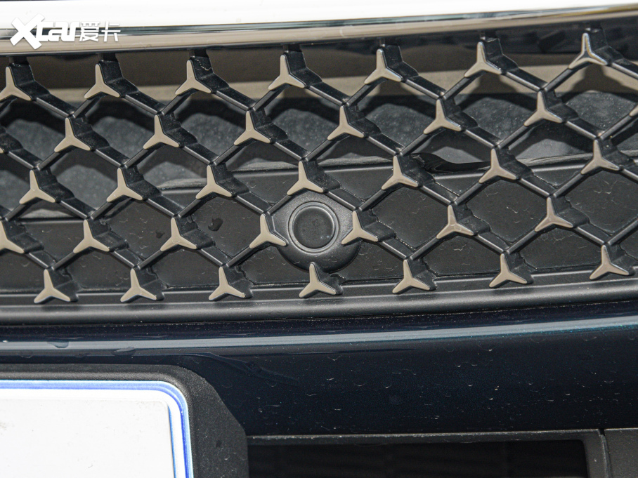 2022YC Ŀ C 260 L ҹ\Ӱ