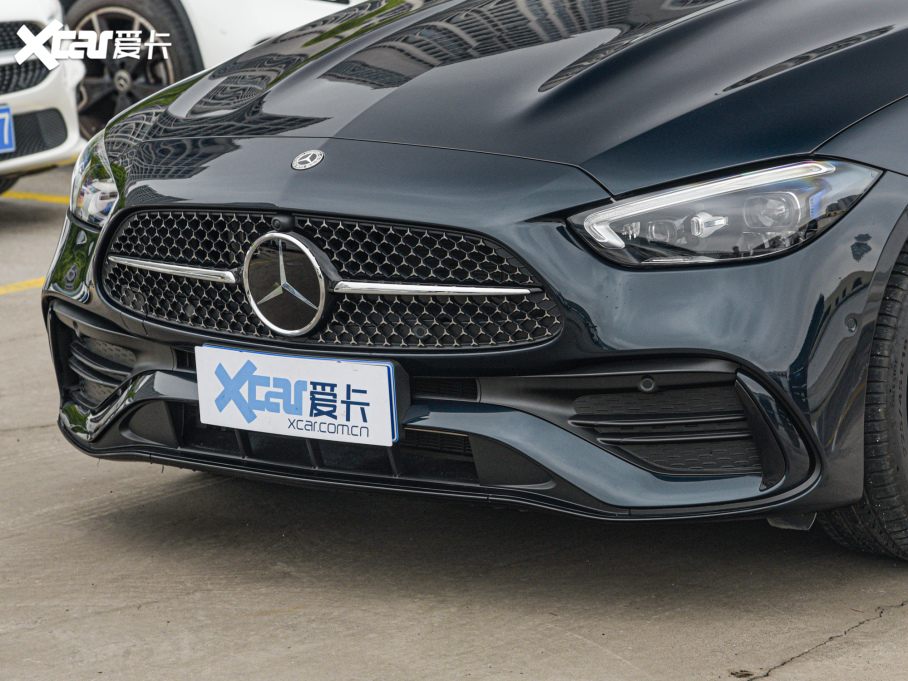 2022��YC�� �Ŀ� C 260 L �ҹ�\�Ӱ�