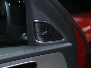 2022C 260 L ҹ\Ӱ п؅^