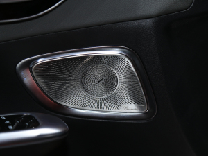 2022C 260 L ҹ\Ӱ п؅^