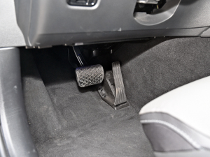 2022C 260 L ҹ\Ӱ п؅^(q)