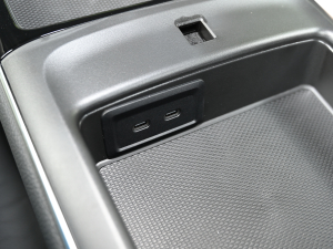 2022C 260 L ҹ\Ӱ п؅^(q)