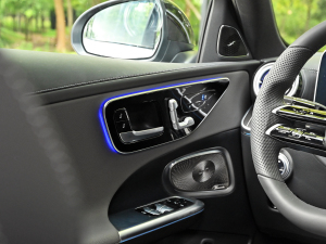 2022C 260 L ҹ\Ӱ п؅^(q)