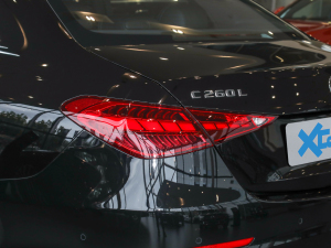 2022款C 260 L 尾灯