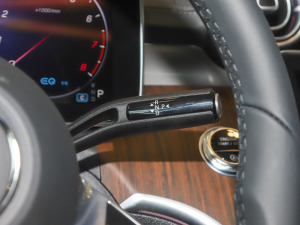 2022款C 260 L 换挡杆
