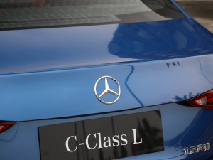 2022C 260 L \Ӱ ^