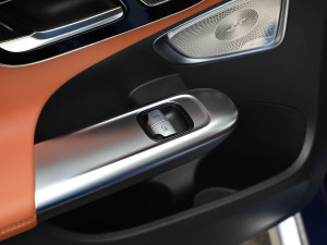 2022C 260 L \Ӱ ܇ƅ^