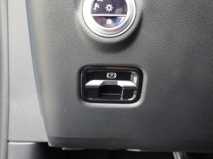 2022C 260 L \Ӱ п؅^