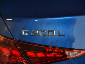 2022C 200 L \Ӱ ^
