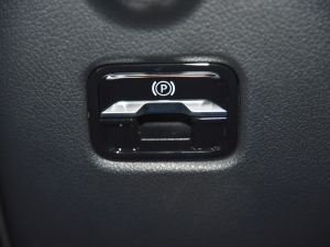 2022C 200 L \(yn)(dng) v܇Ƅ(dng)