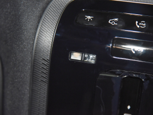 2022C 200 L \Ӱ п؅^