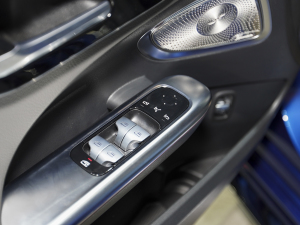 2022C 260 L \Ӱ 4MATIC п؅^