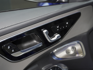 2022C 260 L \Ӱ 4MATIC п؅^