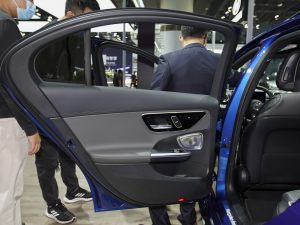 2022C 260 L \Ӱ 4MATIC п؅^