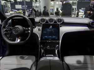 2022C 260 L \Ӱ 4MATIC п؅^