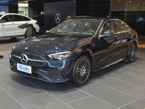 2022款改款 C 260 L 运动版 左前45度
