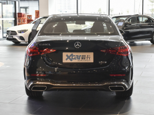 2022款改款 C 260 L 运动版 正后	