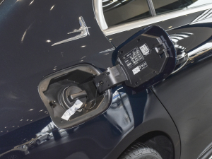 2022Ŀ C 260 L \Ӱ w