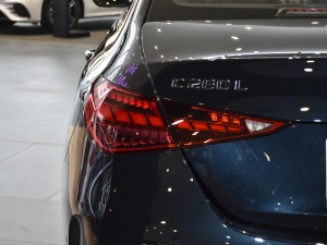 2022Ŀ C 260 L \Ӱ ^