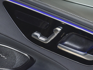 2022Ŀ C 260 L \Ӱ g