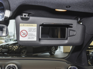 2022Ŀ C 260 L \Ӱ ꖰ壨ң