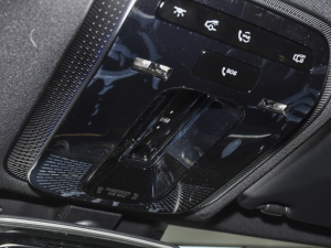 2022Ŀ C 260 L \Ӱ п؅^(q)