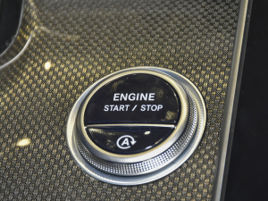 2022Ŀ C 260 L \Ӱ п؅^(q)