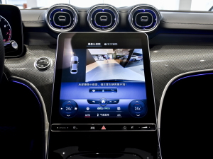 2022Ŀ C 260 L \Ӱ п؅^(q)