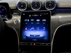 2022Ŀ C 260 L \Ӱ п؅^