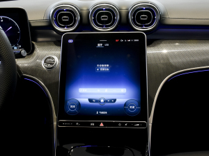 2022Ŀ C 260 L \Ӱ п؅^