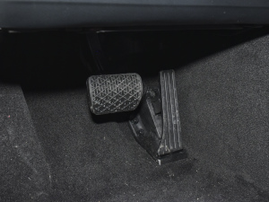 2022Ŀ C 260 L \Ӱ п؅^