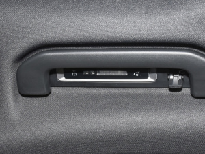 2022Ŀ C 260 L \Ӱ п؅^(q)