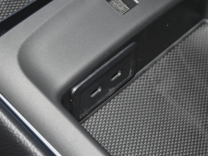 2022Ŀ C 260 L \Ӱ п؅^(q)