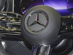 2022Ŀ C 260 L \Ӱ п؅^(q)