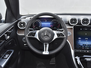 2022款改款 C 260 L 方向盘