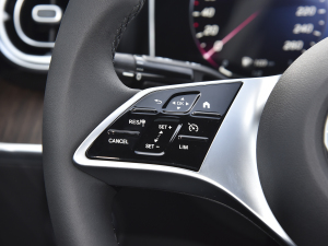 2022Ŀ C 260 L п؅^