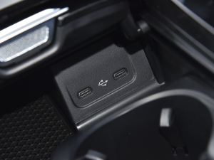 2022Ŀ C 260 L п؅^